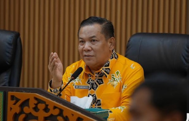 Lagi, KPK 'Obok-Obok' Riau, Kali ini, Rumah Dinas Plt Gubernur Riau SF Hariyanto Digeledah