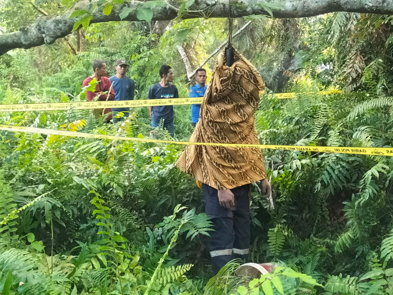 Honorer Damkar Bengkalis Ditemukan Tewas Tergantung