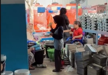 Jelang Beroperasi Kembali Usai Lebaran, SPPG Sungai Alam Gelar Gotong Royong