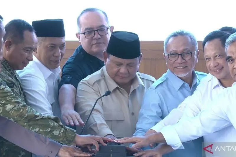 Presiden Prabowo Resmikan Operasionalisasi 1.061 Koperasi Desa/Kelurahan Merah Putih