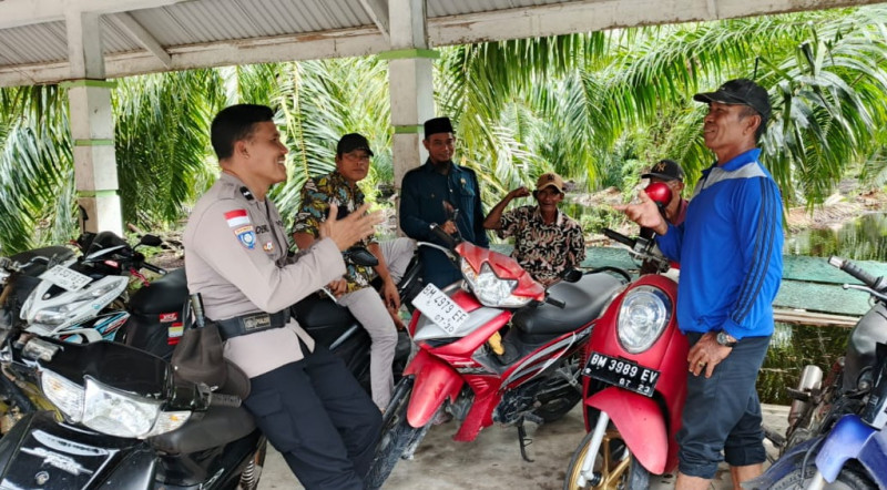Bhabinkamtibmas Desa Bantan Air Ajak Masyarakat Sukseskan Program Ketahanan Pangan