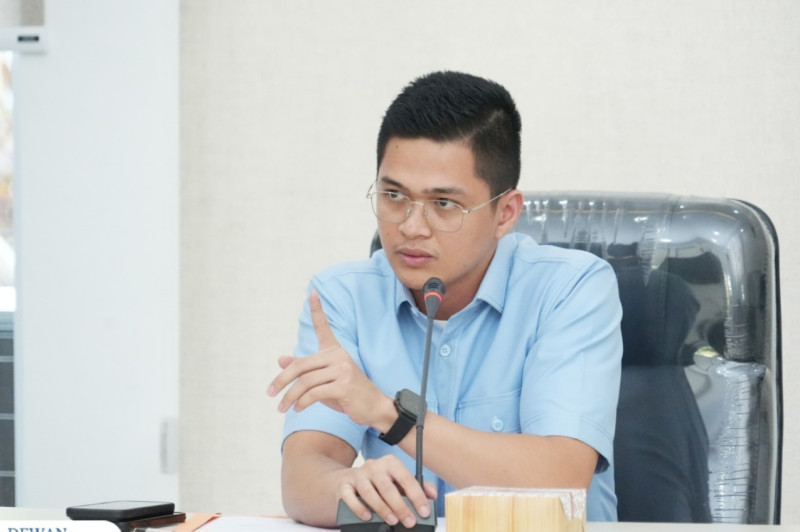 Di Tengah Kesulitan BBM Subsudi, Hendrik Firnanda "Boyong" Komisi III DPRD Bengkalis ke Dinas ESDM Riau