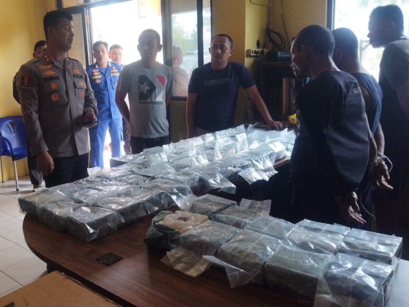 Digagalkan di Bengkalis, Empat Karung Berisi 65 Kilogram Sabu dari Malaysia Berhasil Diungkap